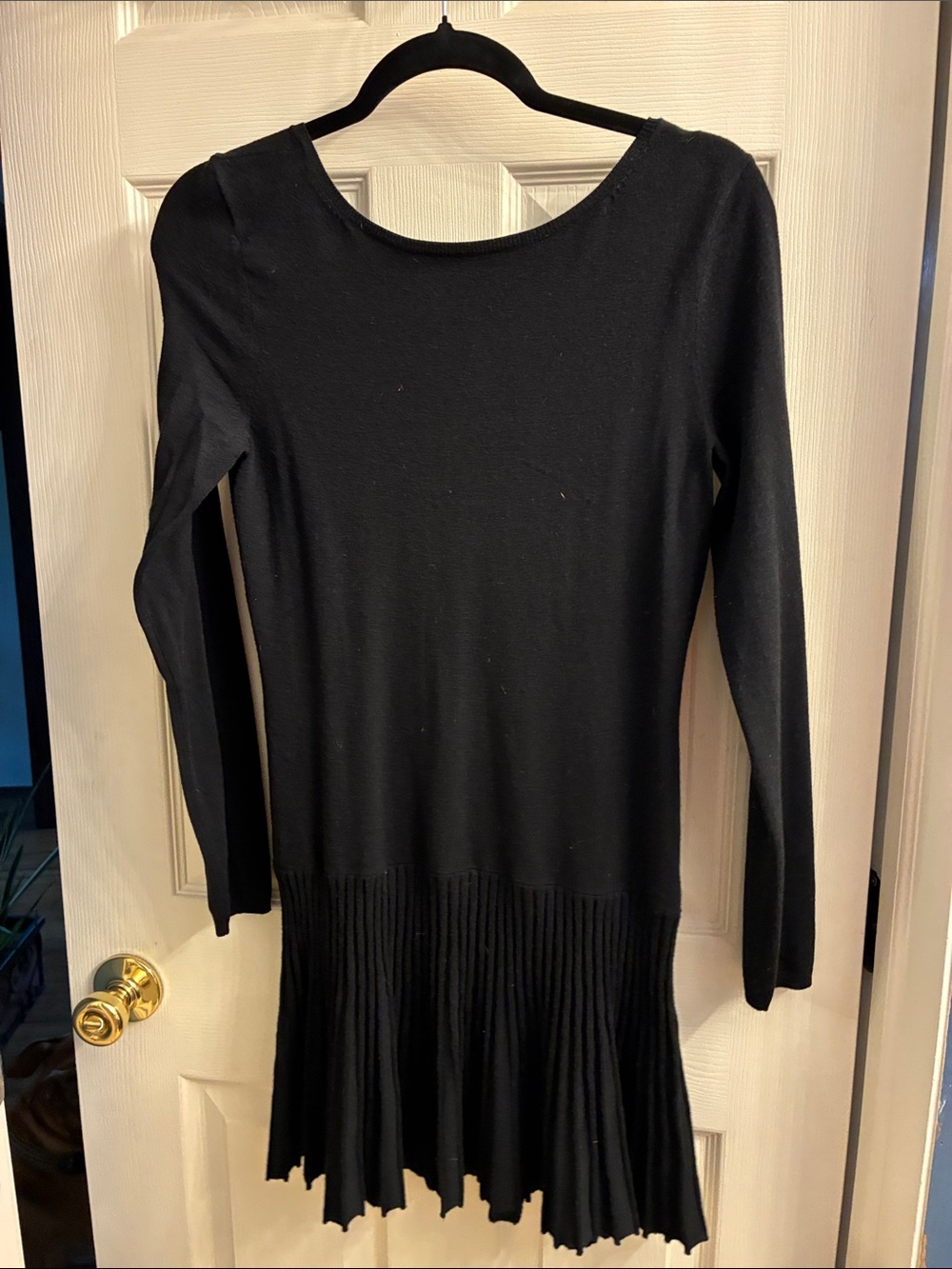 American Eagle Outfitters Black Long-Sleeve Pleated-Hem Knit Dress